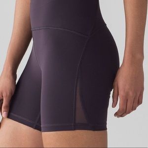 NWOT Lululemon Train Times Short 6”